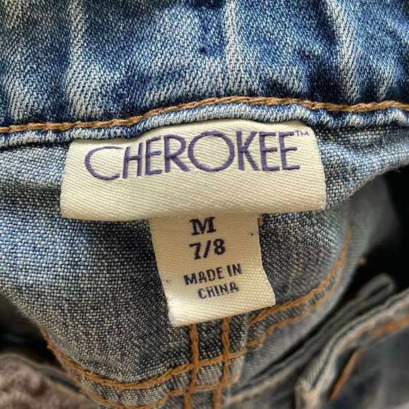 Blue Jean shorts - Picture 3 of 3